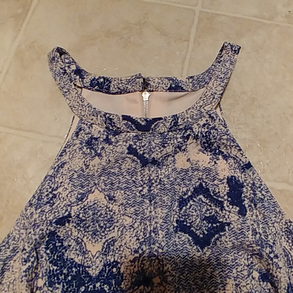 Romper - Picture 2 of 4